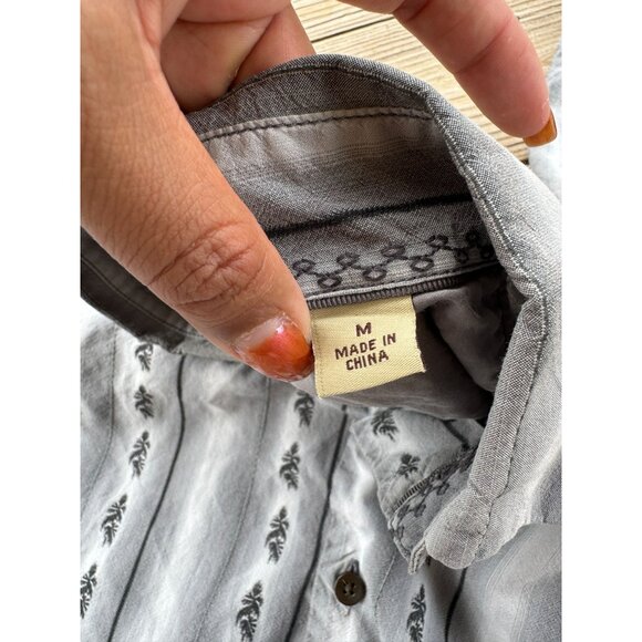 Tommy Bahama Long Sleeve Gray Black Striped Silk Button Up Shirt Mens Medium - Picture 5 of 7